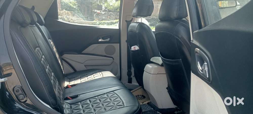 Mahindra Xuv300 W8 Option Diesel, 2023, Diesel