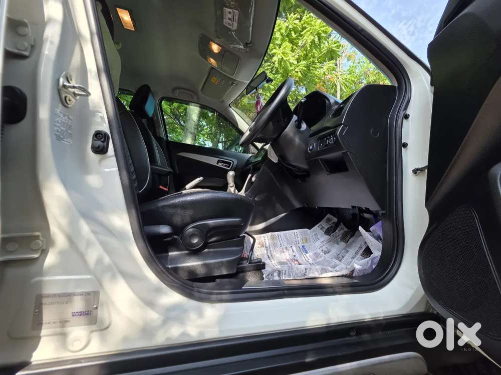 Suzuki Vitara Brezza 2021 Petrol 33000 Km Driven Zxi
