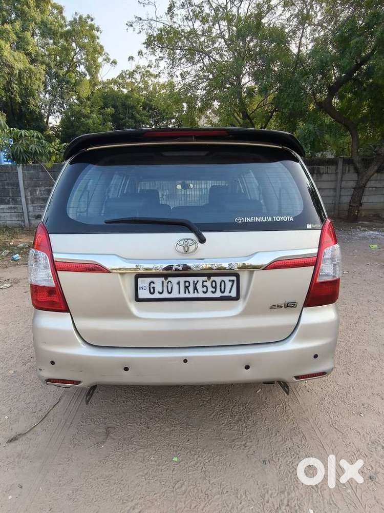 Toyota Innova 2.5 Gx (diesel) 8 Seater Bs Iv, 2015, Diesel