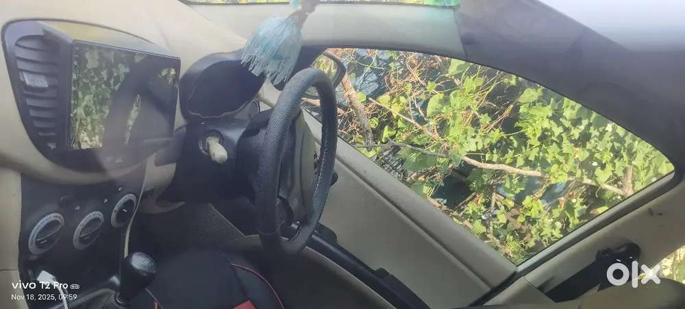 Hyundai Aura 1.2 Petrol 2009