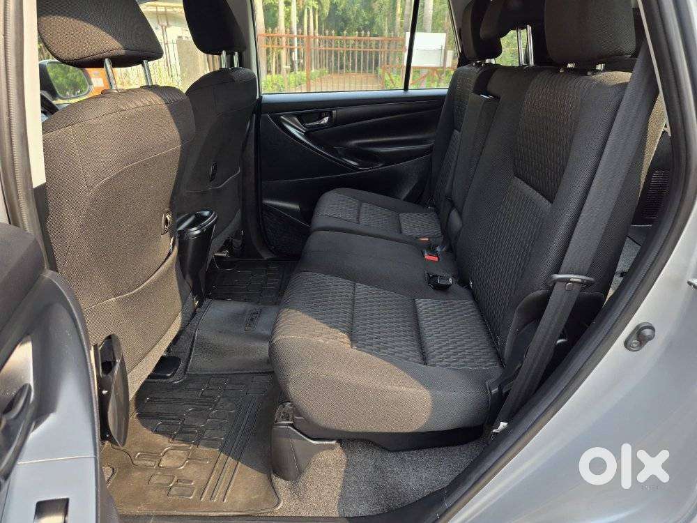 Toyota Innova Crysta [2020-ongoing] 2.7 Gx At 8 Str, 2022, Petrol