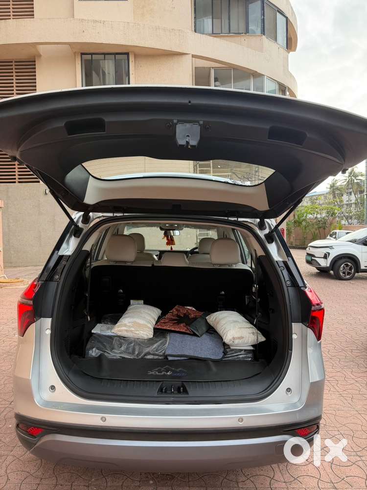 Mahindra Xuv700 Petrol 2023 Model