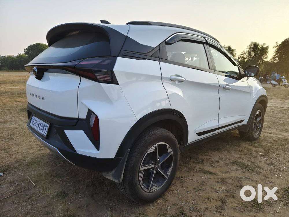 Tata Nexon Creative Plus S 1.5 Revotorq Diesel 6 Amt, 2025