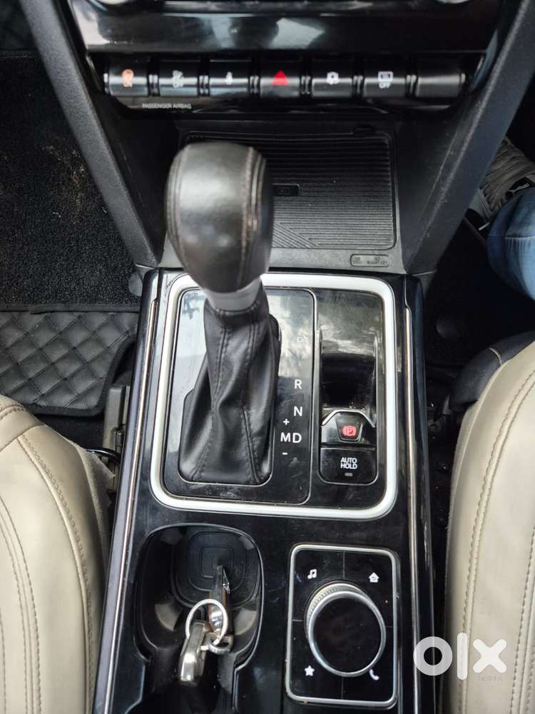 Mahindra Xuv700, 2025, Petrol