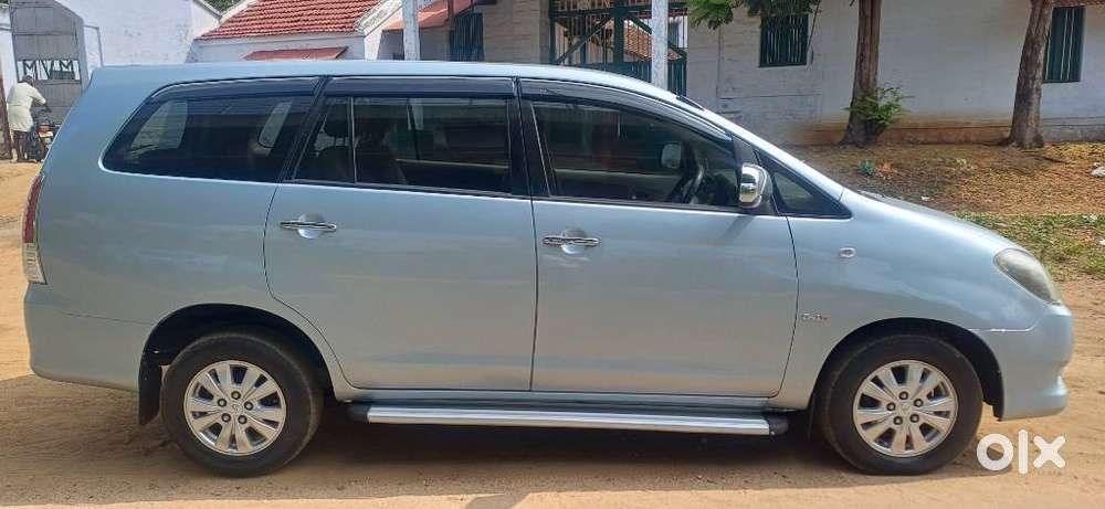 Toyota Innova 2.5 V 7 Str, 2011, Diesel