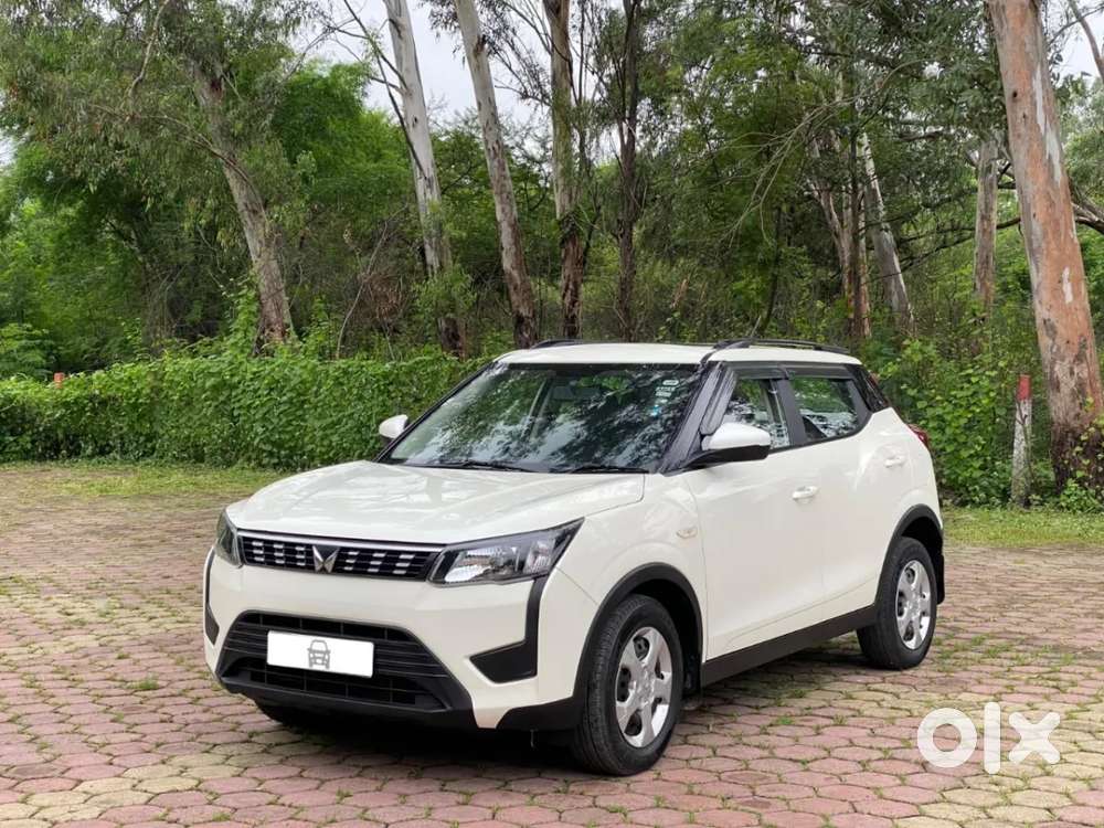 Mahindra Xuv300 W6 Amt Diesel, 2023, Diesel