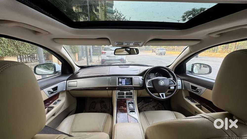 Jaguar F Type 2012 Diesel 35000 Km Driven