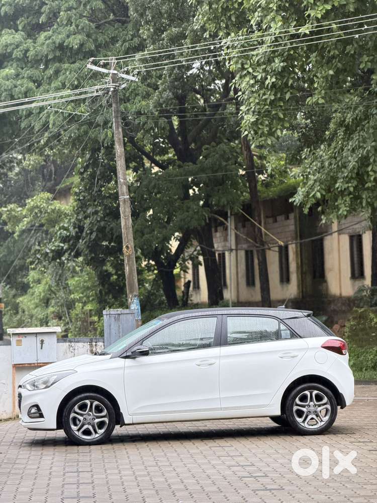 Hyundai I20 Sportz Plus Dual Tone, 2019, Petrol