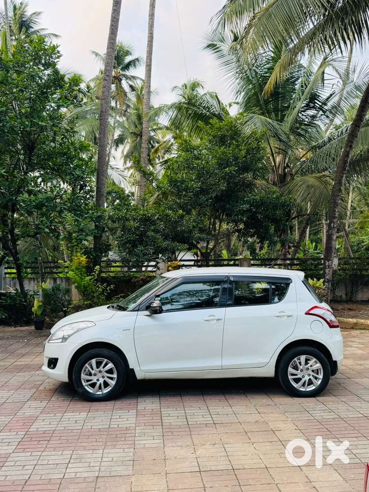 Maruti Suzuki Swift Zxi, 2013, Petrol