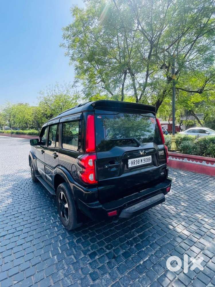 Mahindra Scorpio Classic 2023 Diesel 52000 Km Driven