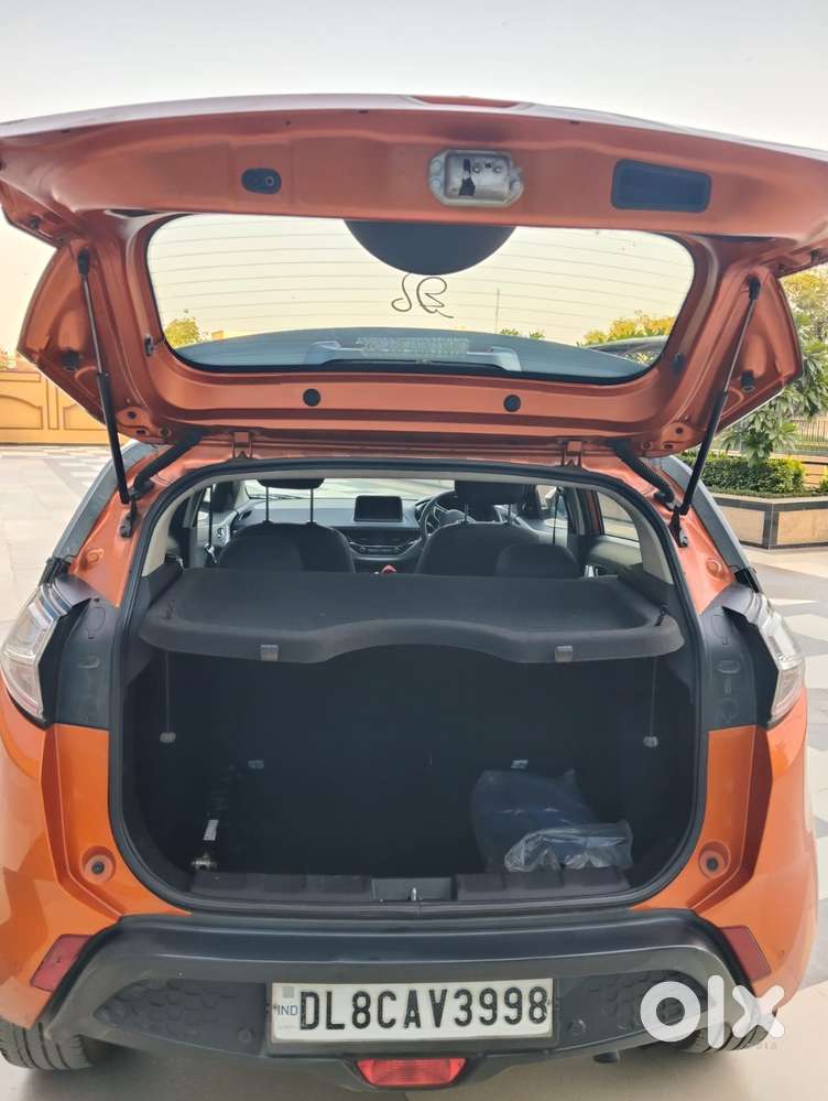 Tata Nexon 1.2 Revotron Xza Plus, 2018, Petrol