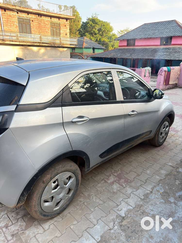 Tata Nexon Petrol Manual 2018