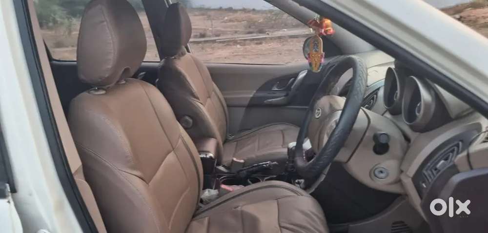 Mahindra Xuv500 2014 Diesel 195000 Km Driven