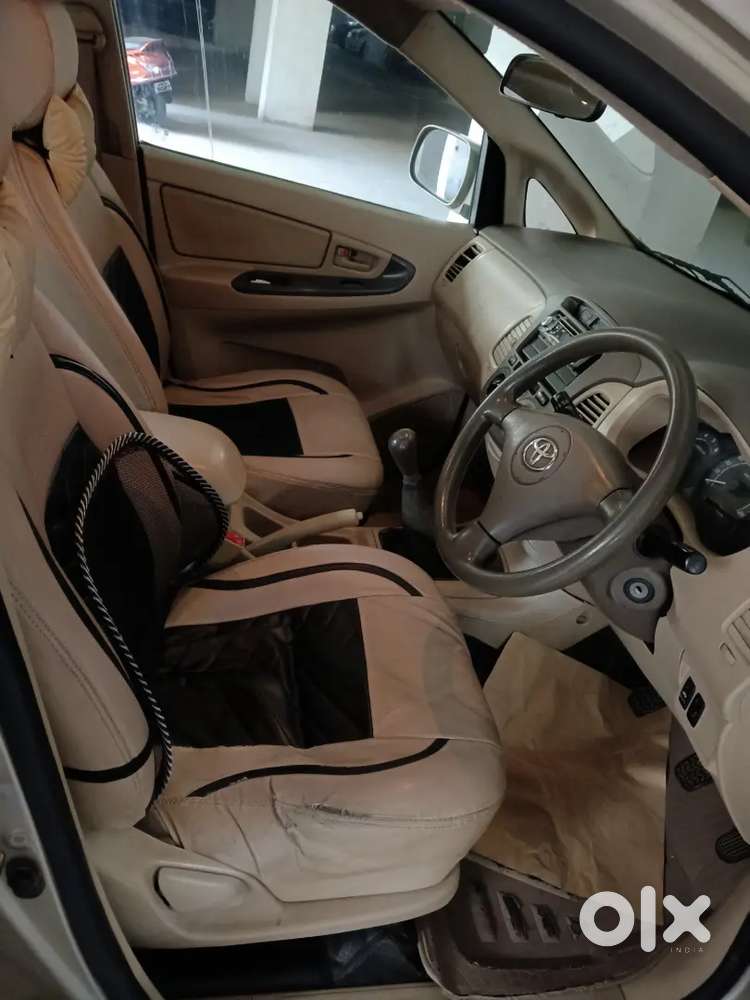 Toyota Innova 2008 Diesel 226000 Km Driven