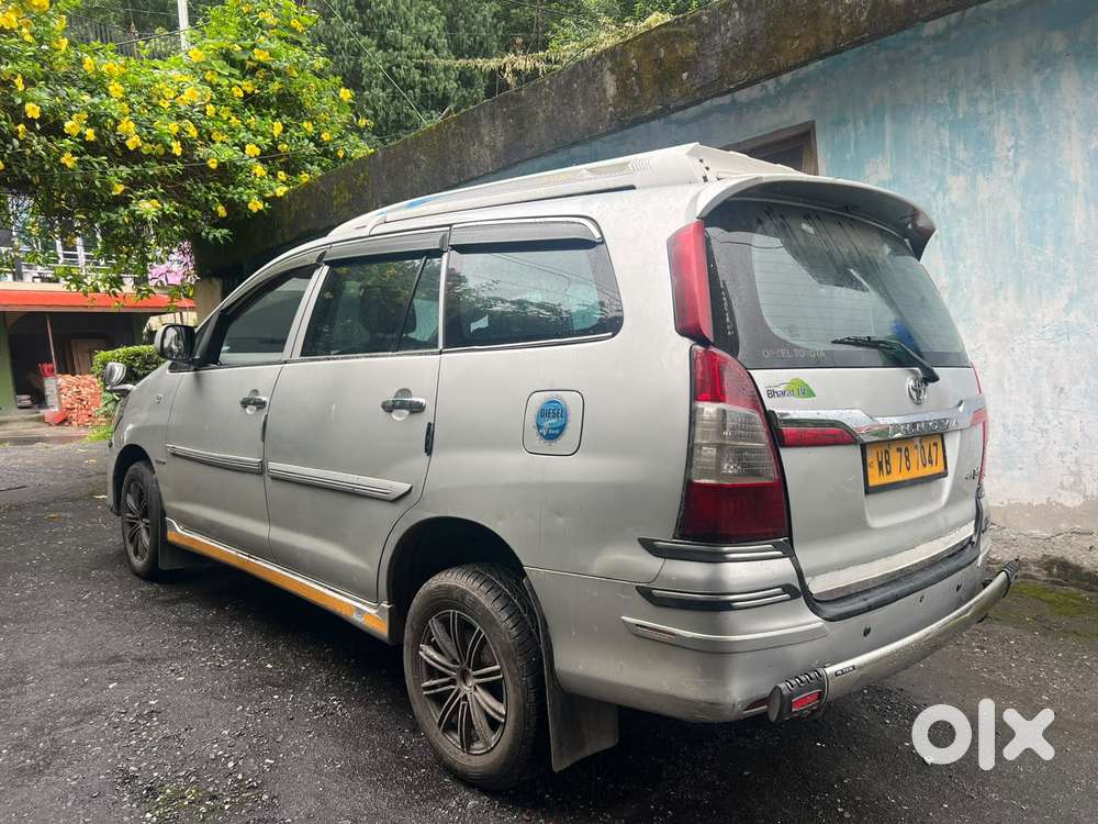 Toyota Innova 2.5 E Diesel Ps 7-seater, 2013, Diesel