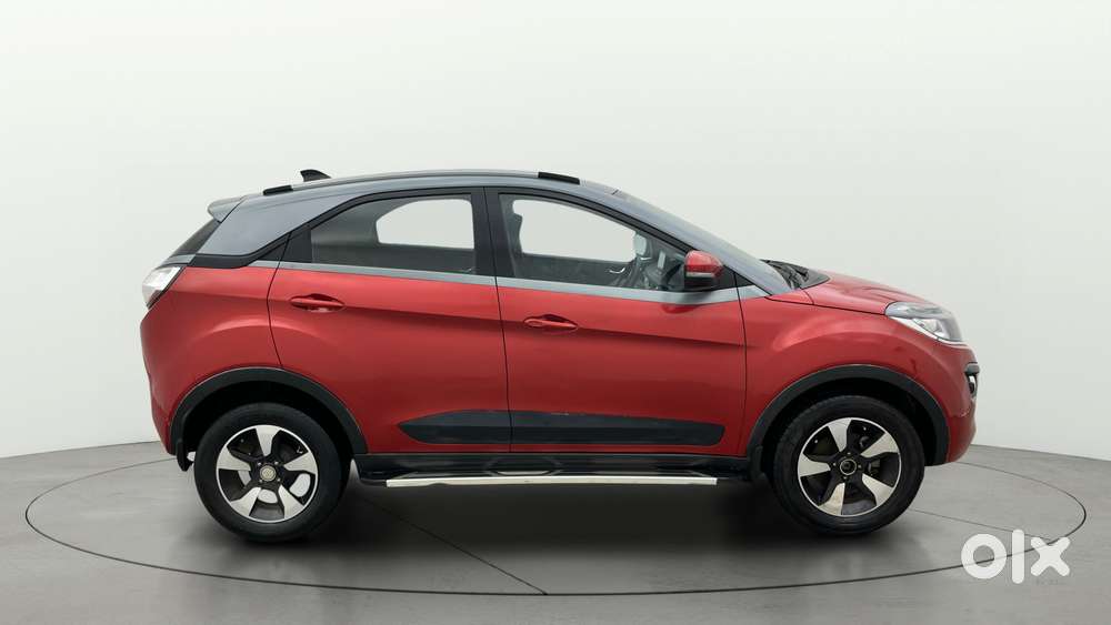 Tata Nexon 1.2 Revotron Xza Plus, 2018, Petrol
