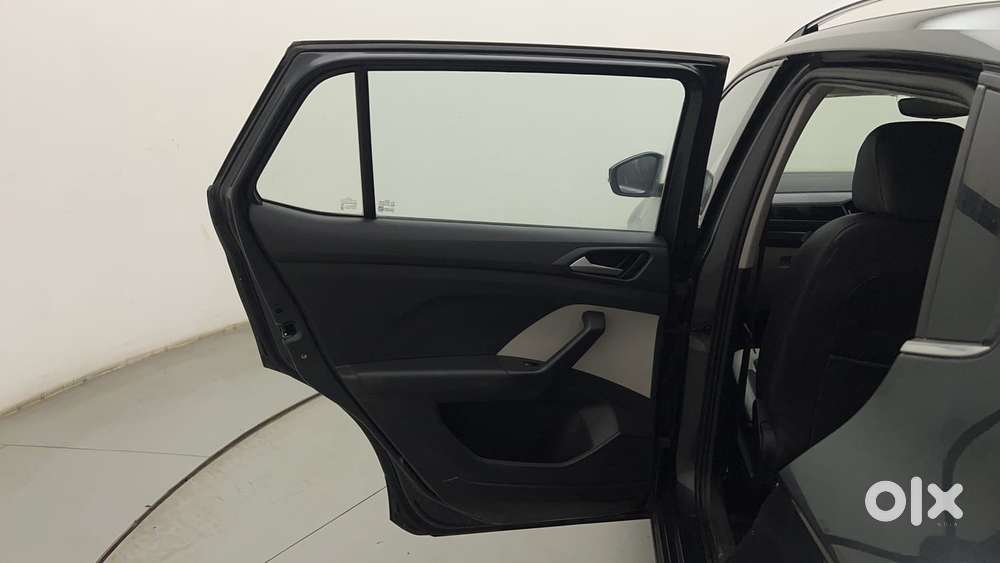 Volkswagen Taigun Topline 1.0 Tsi At (electric Seats), 2022, Petrol