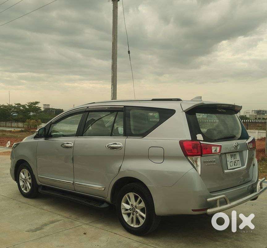 Toyota Innova Crysta 2.4 V 8 Str, 2018