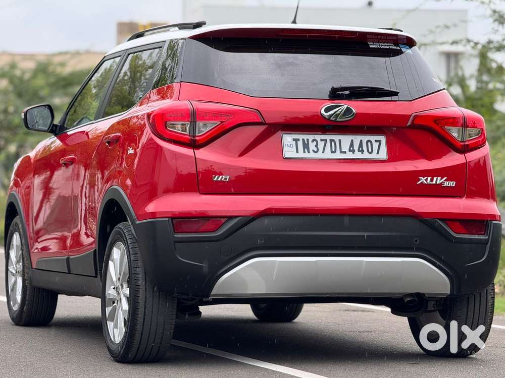 Mahindra Xuv300 W8 1.5 Diesel Dual Tone, 2022, Diesel