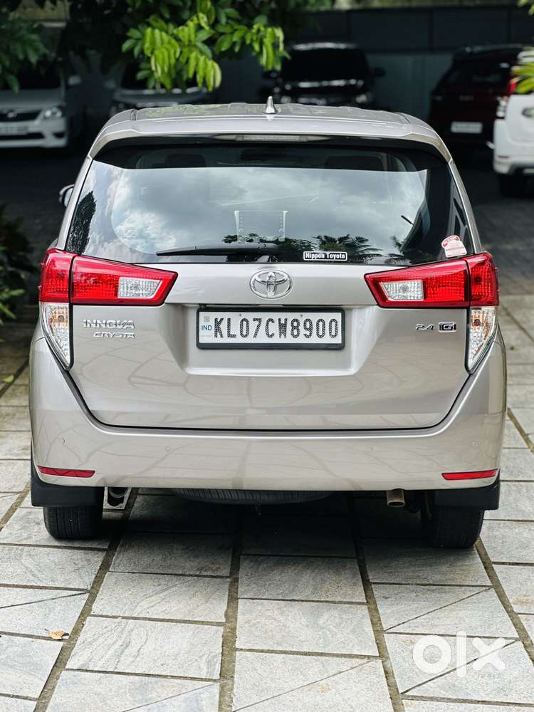 Toyota Innova Crysta 2.4 G Plus Mt 7 Str, 2021, Diesel