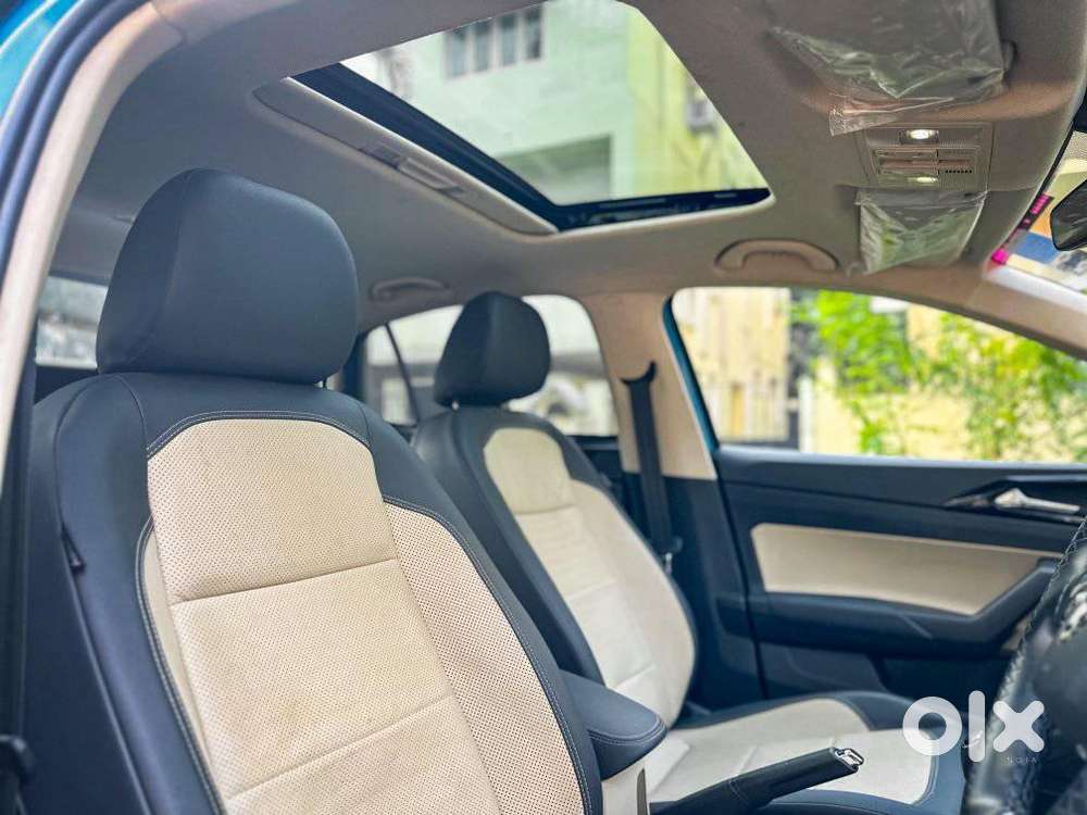 Skoda Slavia Style 1.0l Tsi Mt, 2023, Petrol