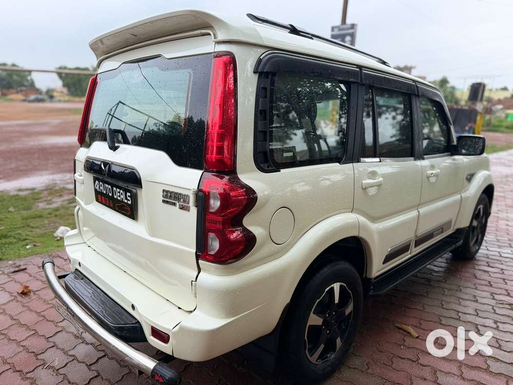 Mahindra Scorpio Classic 2.2 S 11 Mt 7 Str, 2023, Diesel