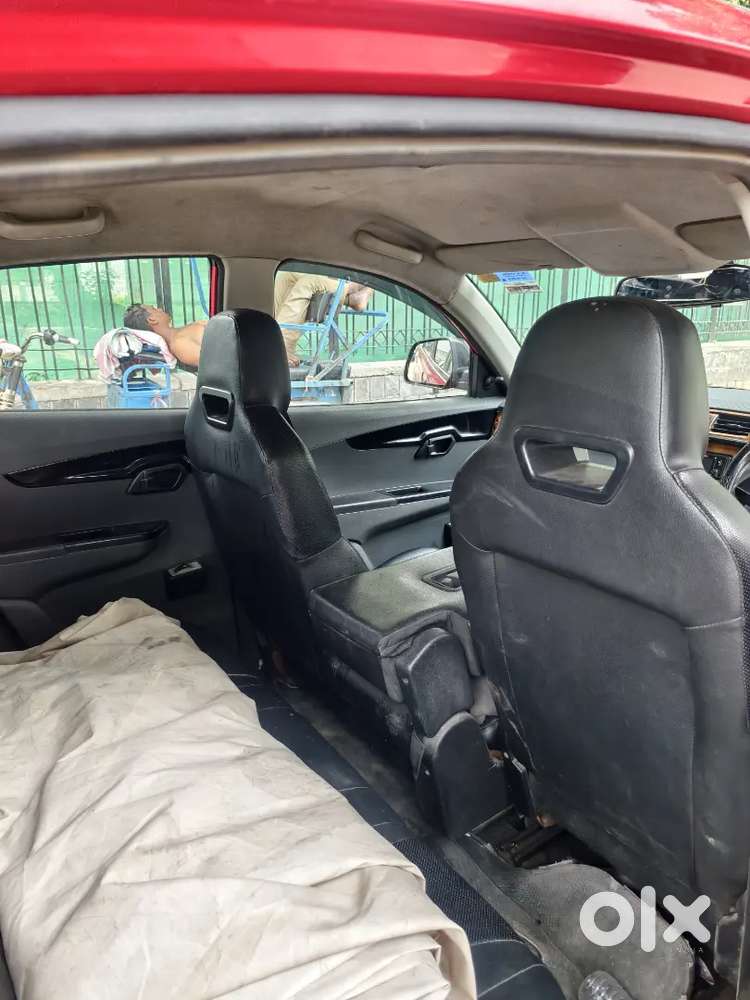 Mahindra Kuv100 Nxt 2018 Cng & Hybrids 67000 Km Driven