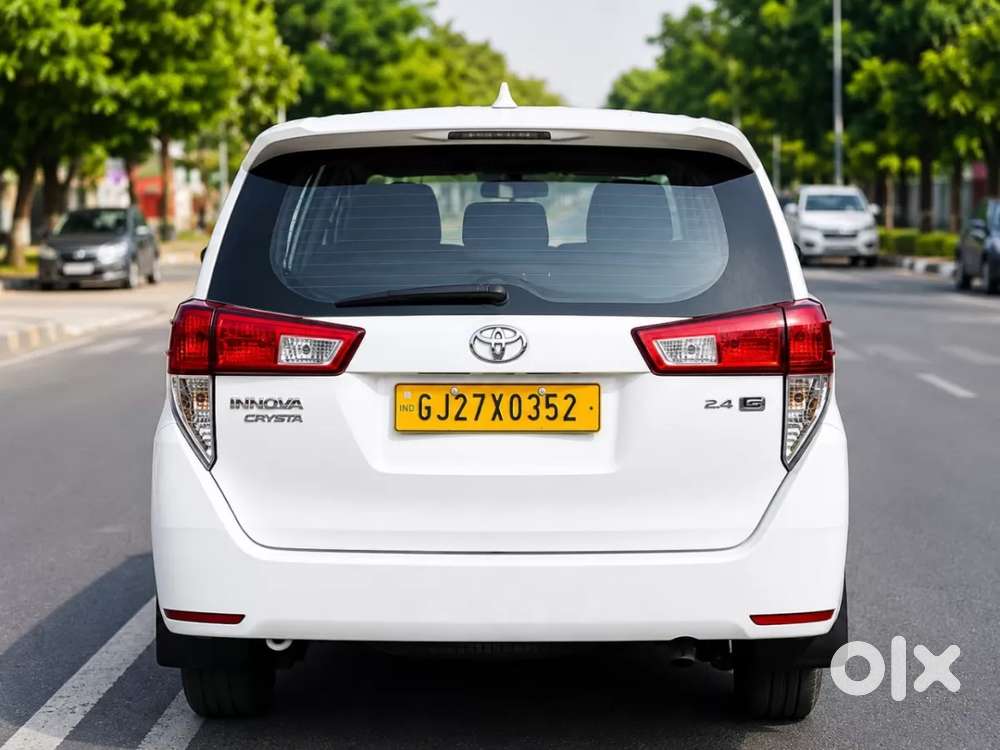 Toyota Innova Crysta [2020-ongoing] 2.4 Gx 8 Str, 2017, Diesel