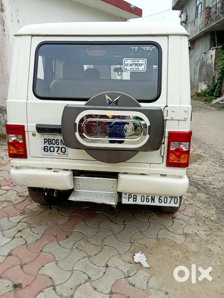 Mahindra Bolero Neo Plus 2012