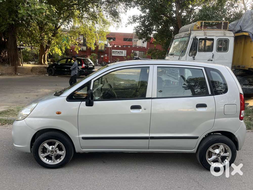 Maruti Suzuki Zen Estilo Lxi Bs Iv, 2013, Petrol