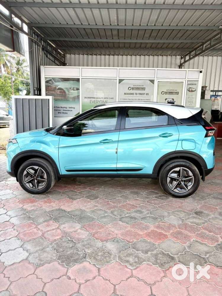 Tata Nexon Creative Plus 1.2 Revotron Petrol 6 Amt Dt, 2024, Petrol