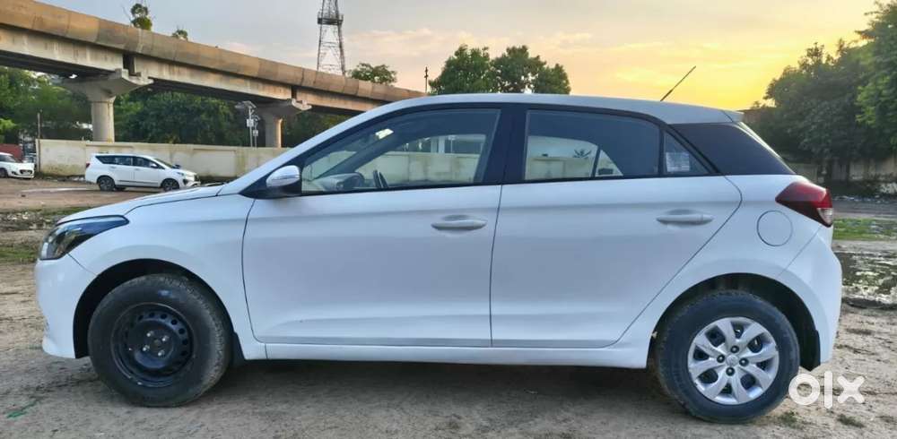 Hyundai Elite I20 [ ] 1.2 Sportz, 2018, Petrol