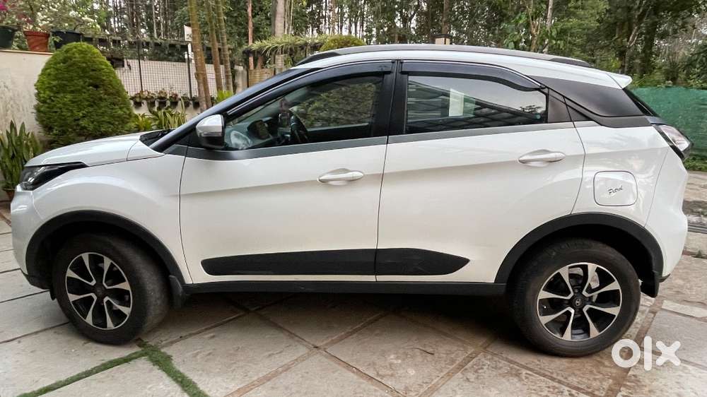 Tata Nexon 1.2 Revatron Xma Amt
