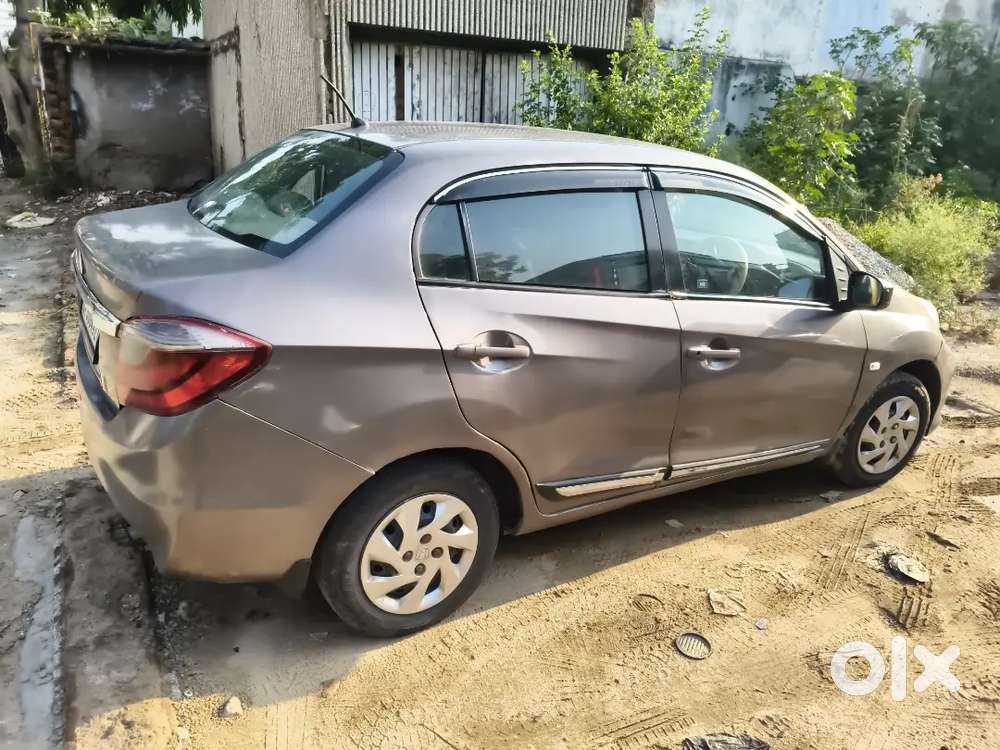 Honda Amaze 2016 Diesel Well Maintained