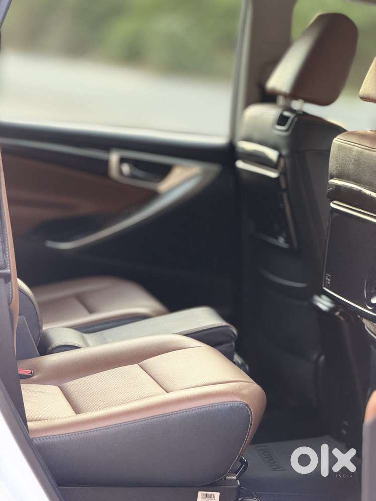 Toyota Innova Crysta [2020-ongoing] 2.4 Zx At 7 Str, 2022, Diesel