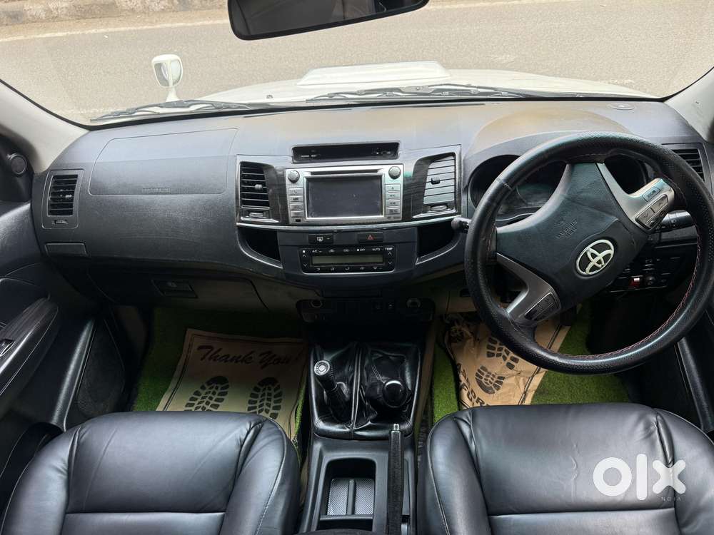 Toyota Fortuner 4x4 Manual Limited Edition, 2015, Diesel