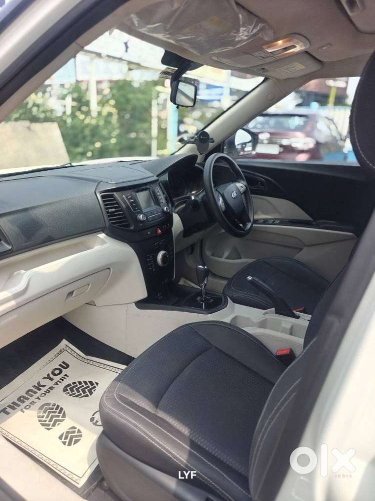 Mahindra Xuv300 1.2 W6 Amt Petrol, 2022, Petrol