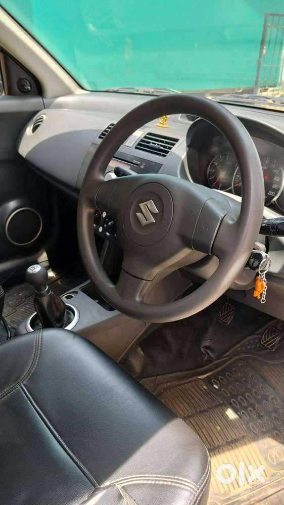Maruti Suzuki Swift Dzire, 2011, Petrol