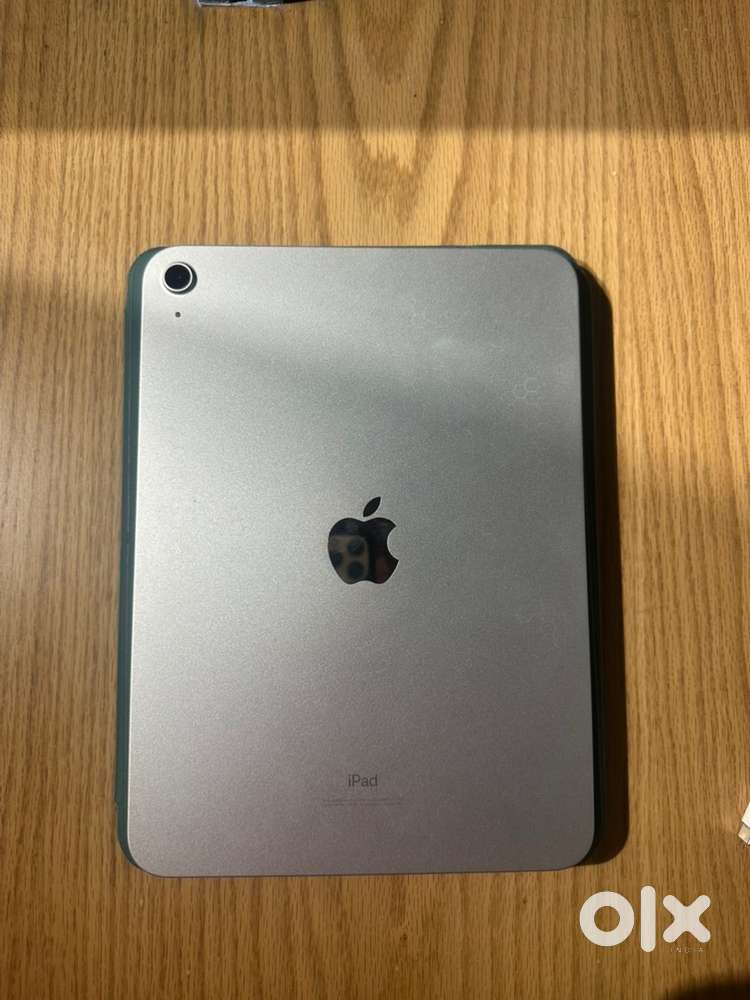 Ipad 10th Gen (2022) 10.9 inch Silver 64 GB - Tablets