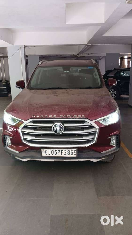 Mg Gloster, 7 Seater Suv 4×2 Super Model ,agate Red Color  Of 5th Year