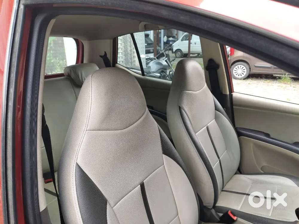 Hyundai I10 Sportz Petrol 2012