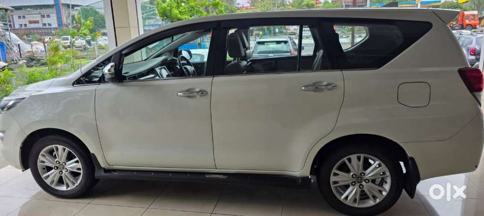 Toyota Innova Crysta 2.8z Automatic, 2018, Diesel