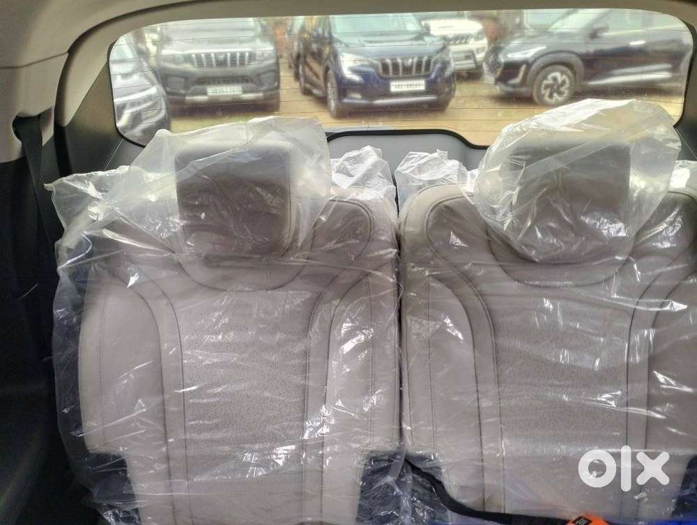 Mahindra Xuv700 2.2 Ax 7 Diesel Mt Str, 2022, Diesel