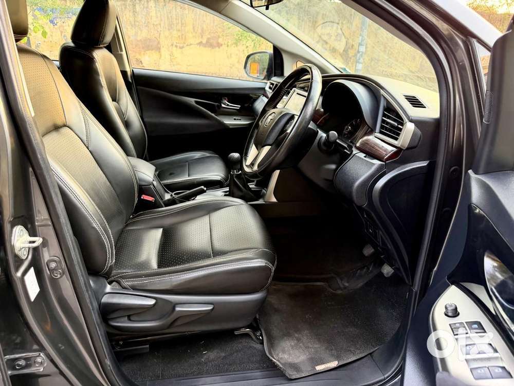 Toyota Innova Crysta 2.7 V, 2018, Diesel