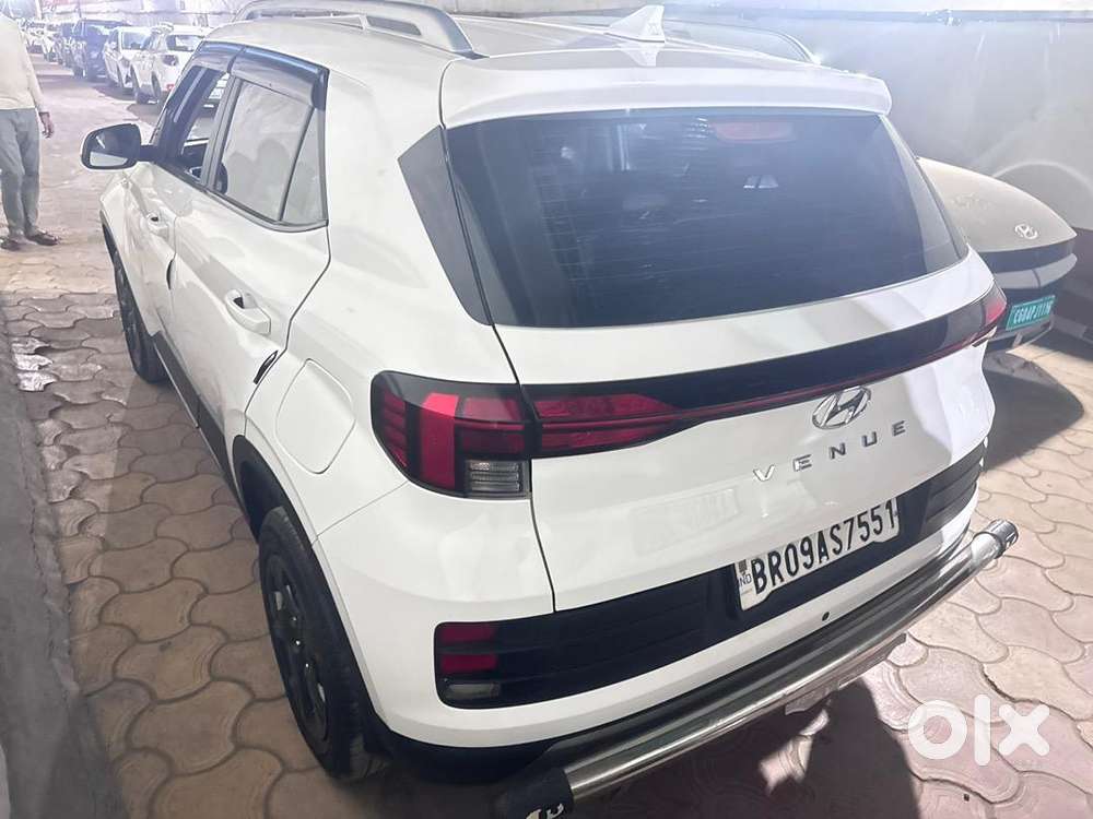 Hyundai Venue 2024 Petrol Good Condition