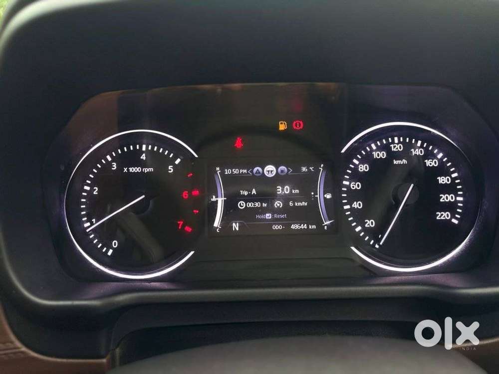 Mahindra Scorpio-n 2.0 Z2 Petrol Mt 7 Str, 2024, Petrol