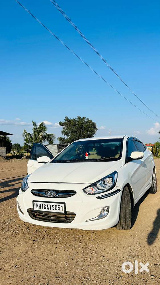 Hyundai Verna 2011 Manual