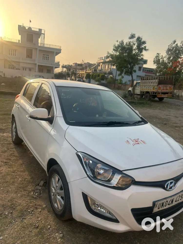 Hyundai I20 2012 Diesel 80000 Km Driven