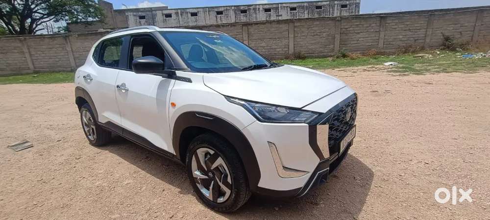 Nissan Magnite 1.0 2025