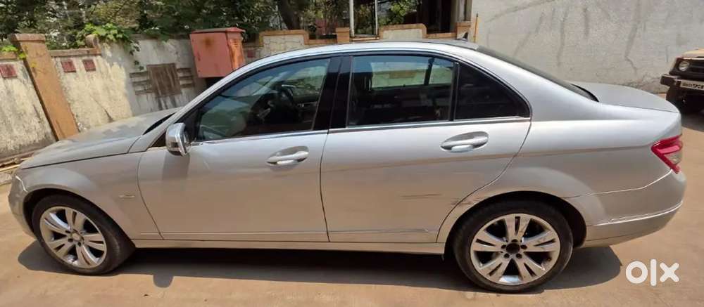 Mercedes-benz C-class 2011 Diesel 85000 Km Driven
